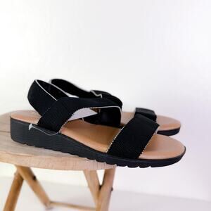 Kensie Emme Women's Stretch Strap Sandals Casual Comfort Summer Black Sz 7 NWT